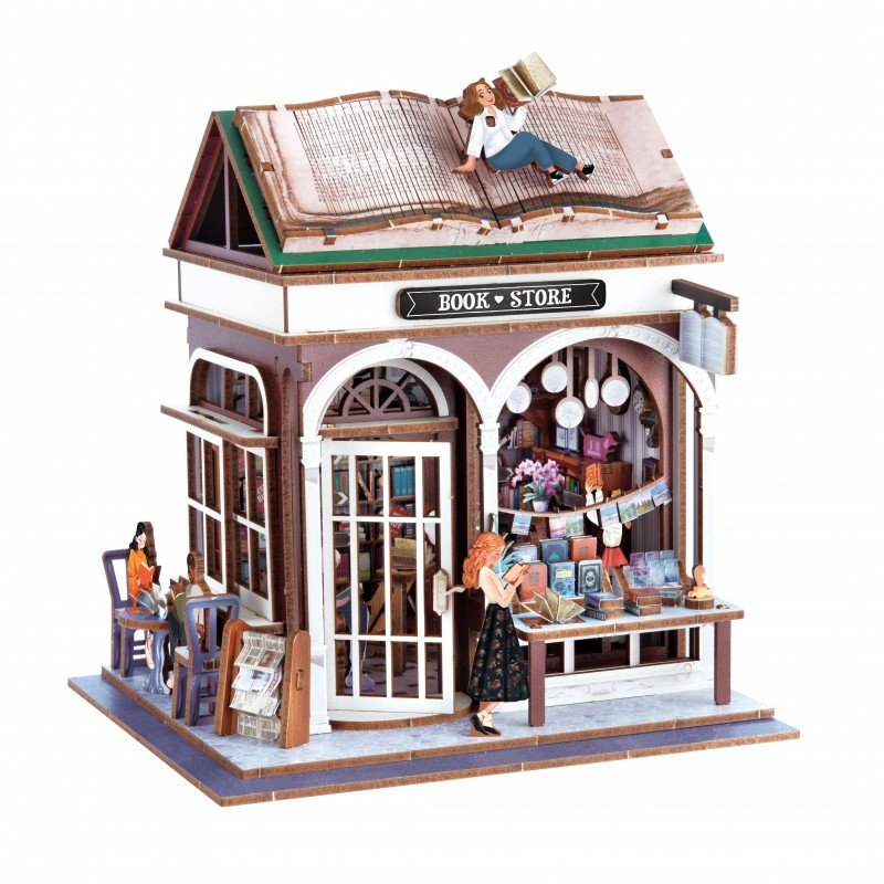 bookshop-diorama (1)